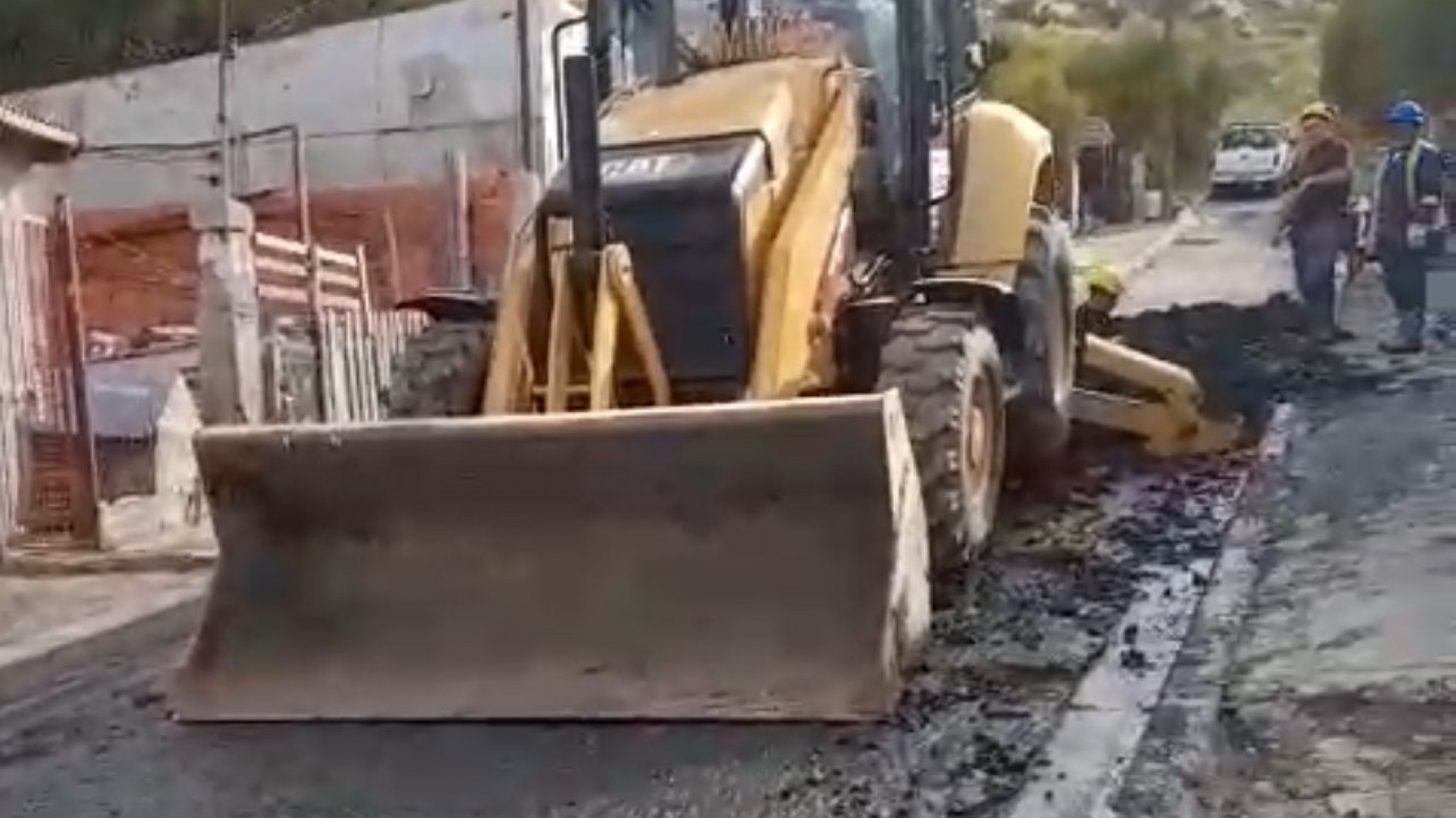 Vecinos del pasaje 13 de diciembre celebraron el arreglo de la calle luego de reclamar públicamente