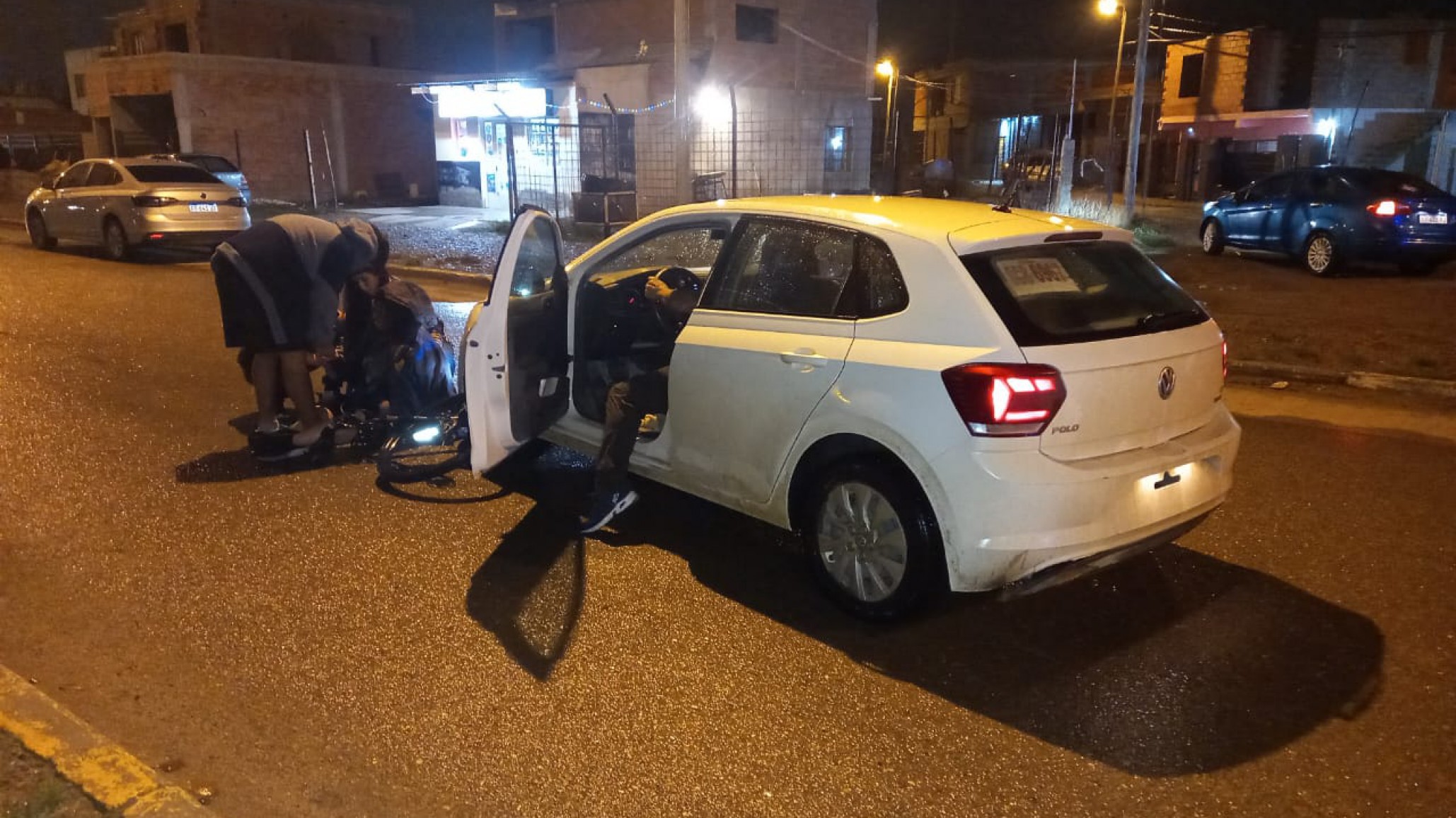 Km 8: choque entre un auto y una bicicleta