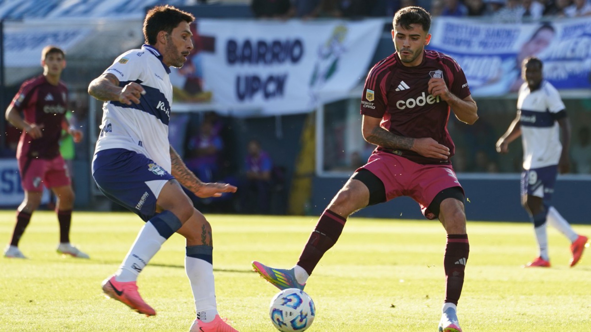River goleó a Gimnasia y se metió en los playoffs del Apertura