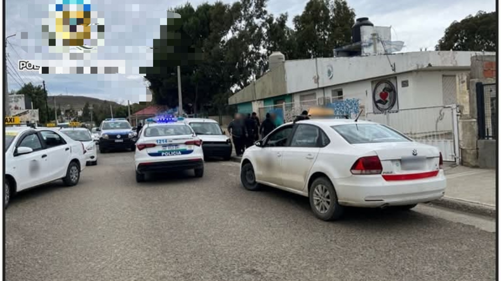 Intentó robar una moto pero taxistas lo atraparon y golpearon