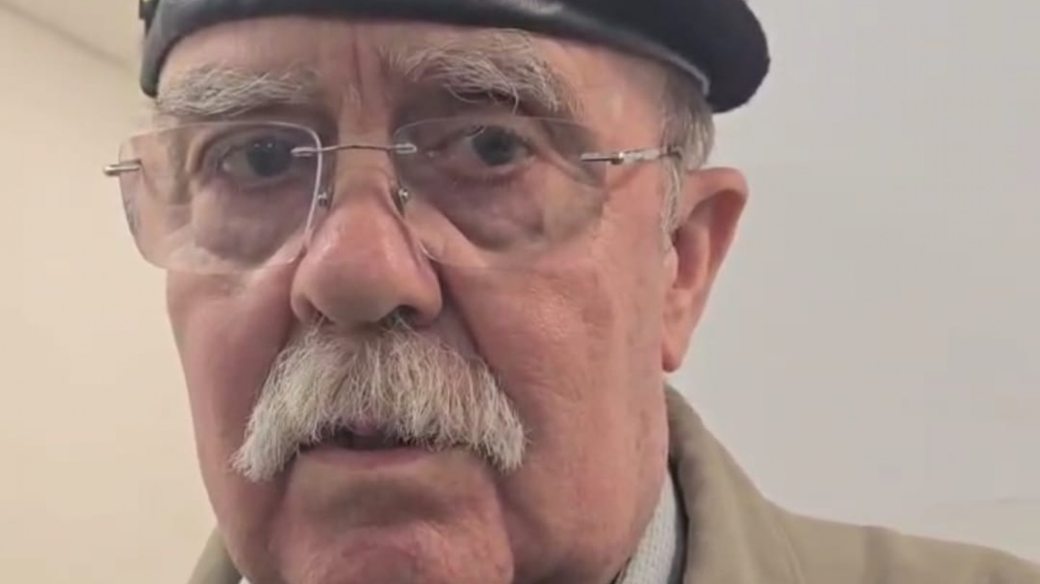 El reconocimiento de Mario Godoy a la historia malvinera local: "Comodoro Rivadavia tendría que ser una ciudad de guerra, de veteranos"