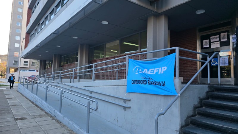 "Están destruyendo el país": Trabajadores de ARCA realizan un "apagón" informativo en reclamo por cierres