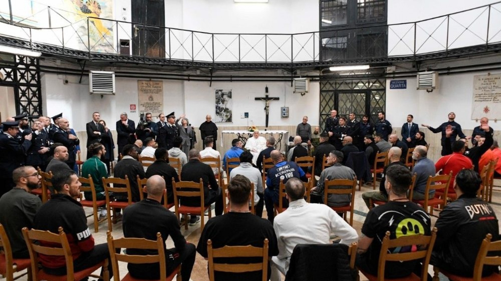 El Papa Francisco donó sus últimos 200.000 euros de su cuenta personal a cárceles italianas
