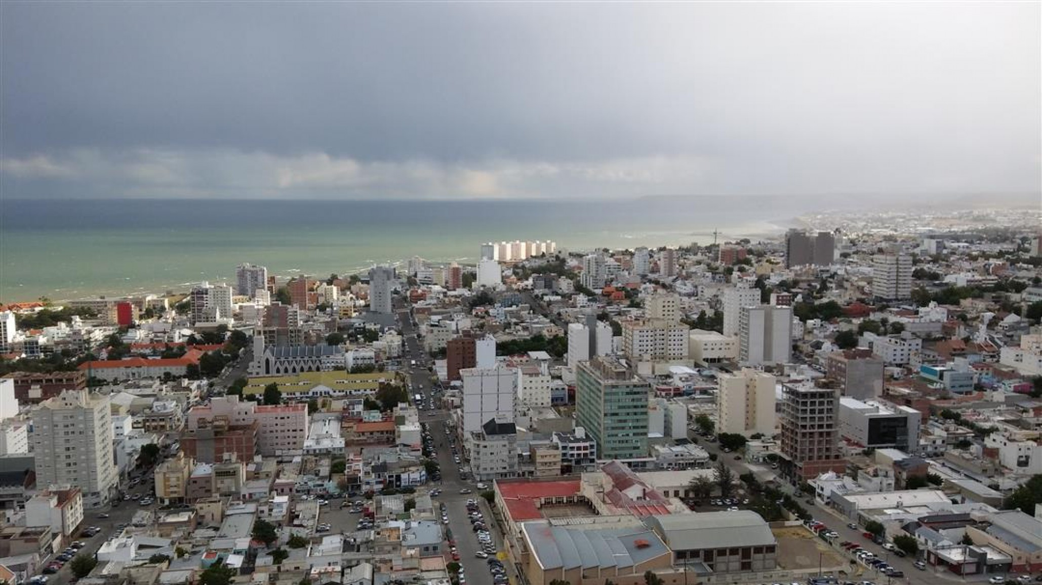 Frío y viento para este domingo en Comodoro: ¿De cuánto serán las ráfagas?