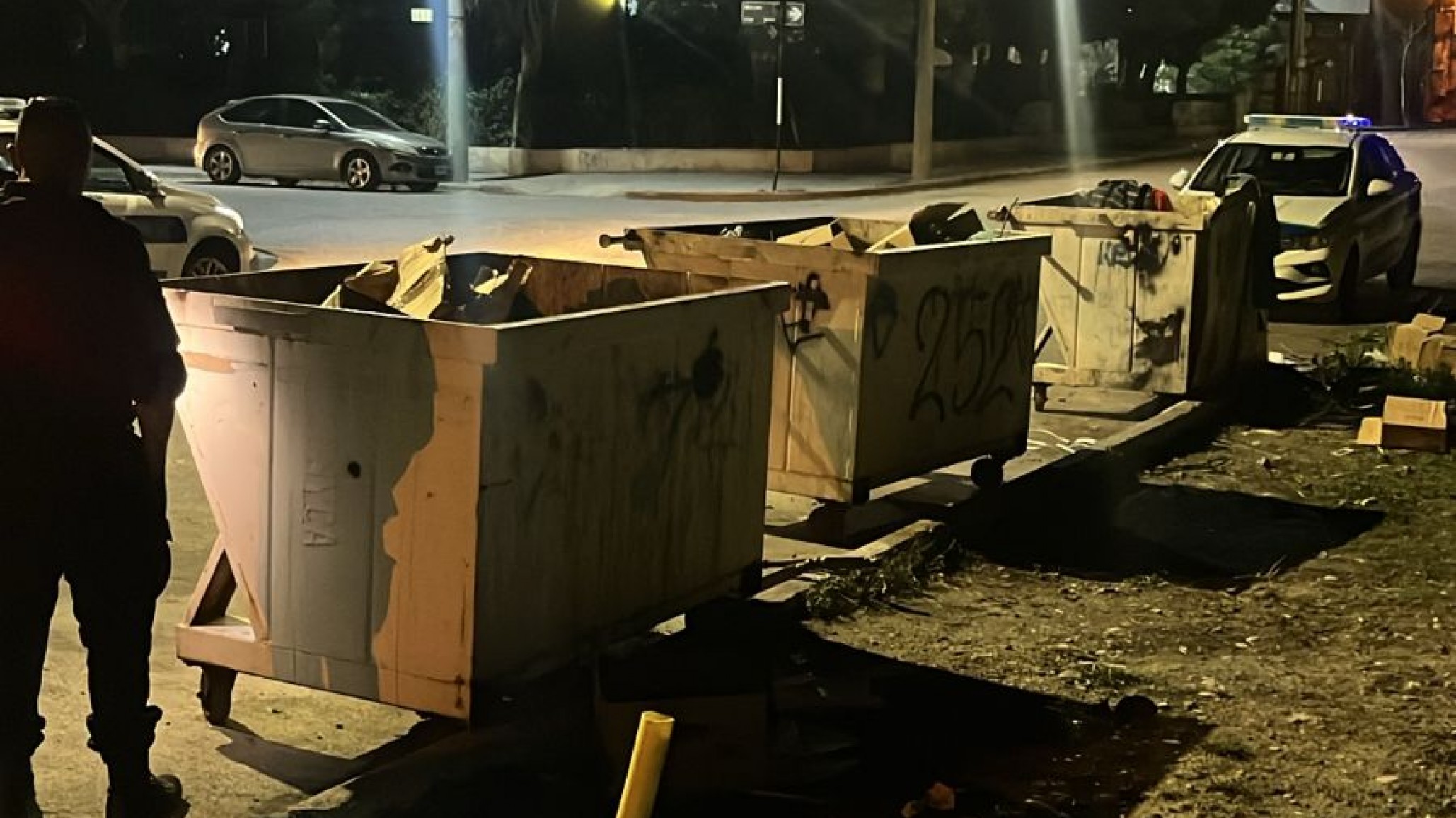 Encontraron un cráneo humano en un contenedor de basura