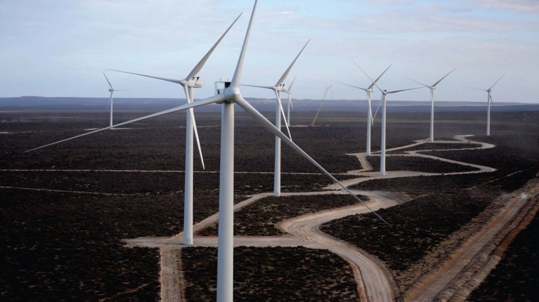 Hidrógeno: Un Comodoro que observa pasivo mientras el Valle avanza con agenda e inversiones