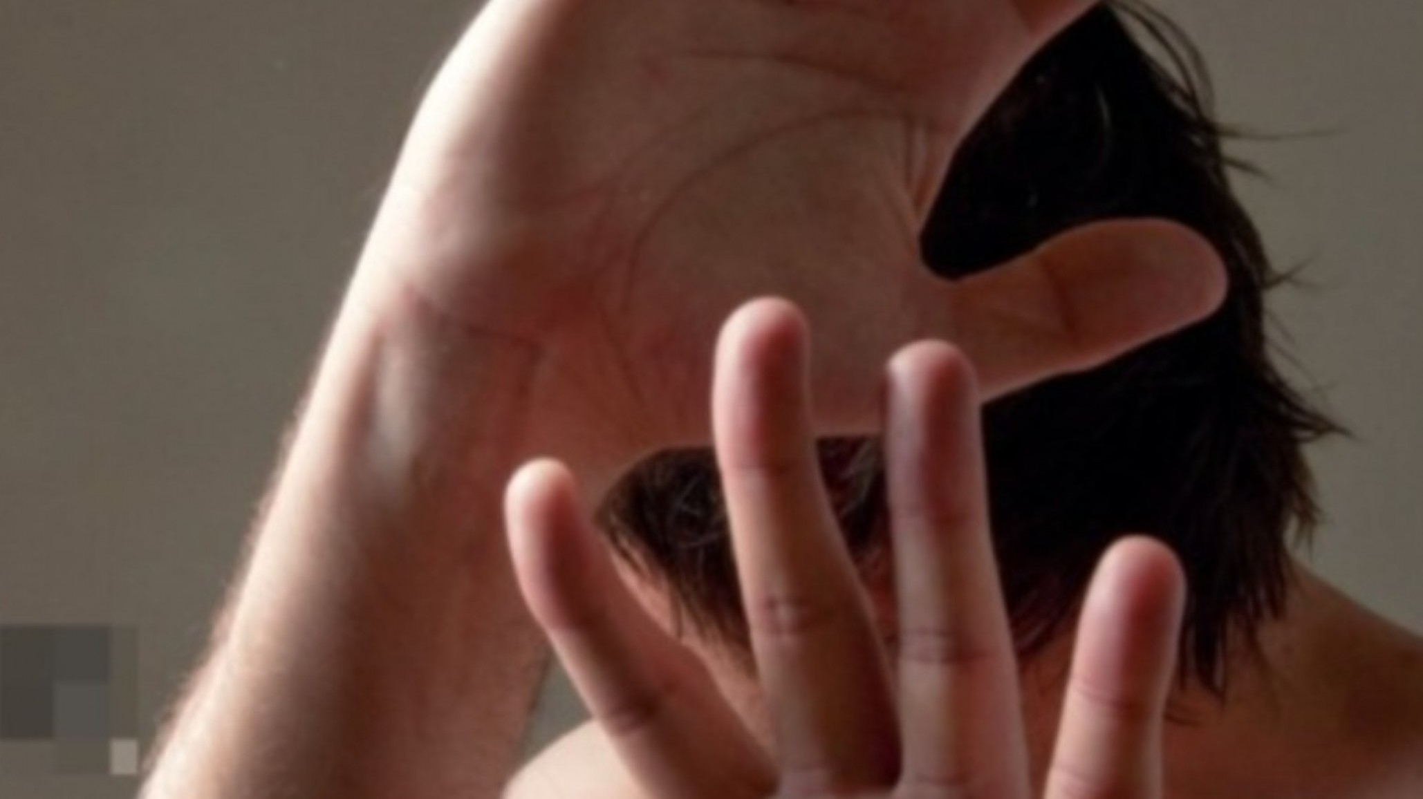 Detuvieron a un hombre por abusar de otro: la víctima relató que fue agredida tras compartir bebidas alcohólicas