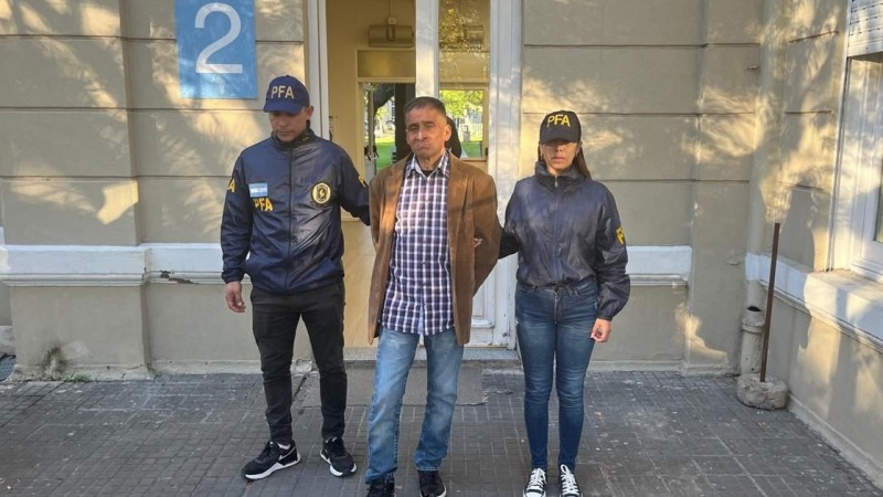 Dos ciudadanos extranjeros expulsados del país por delitos de robo y asalto a mano armada