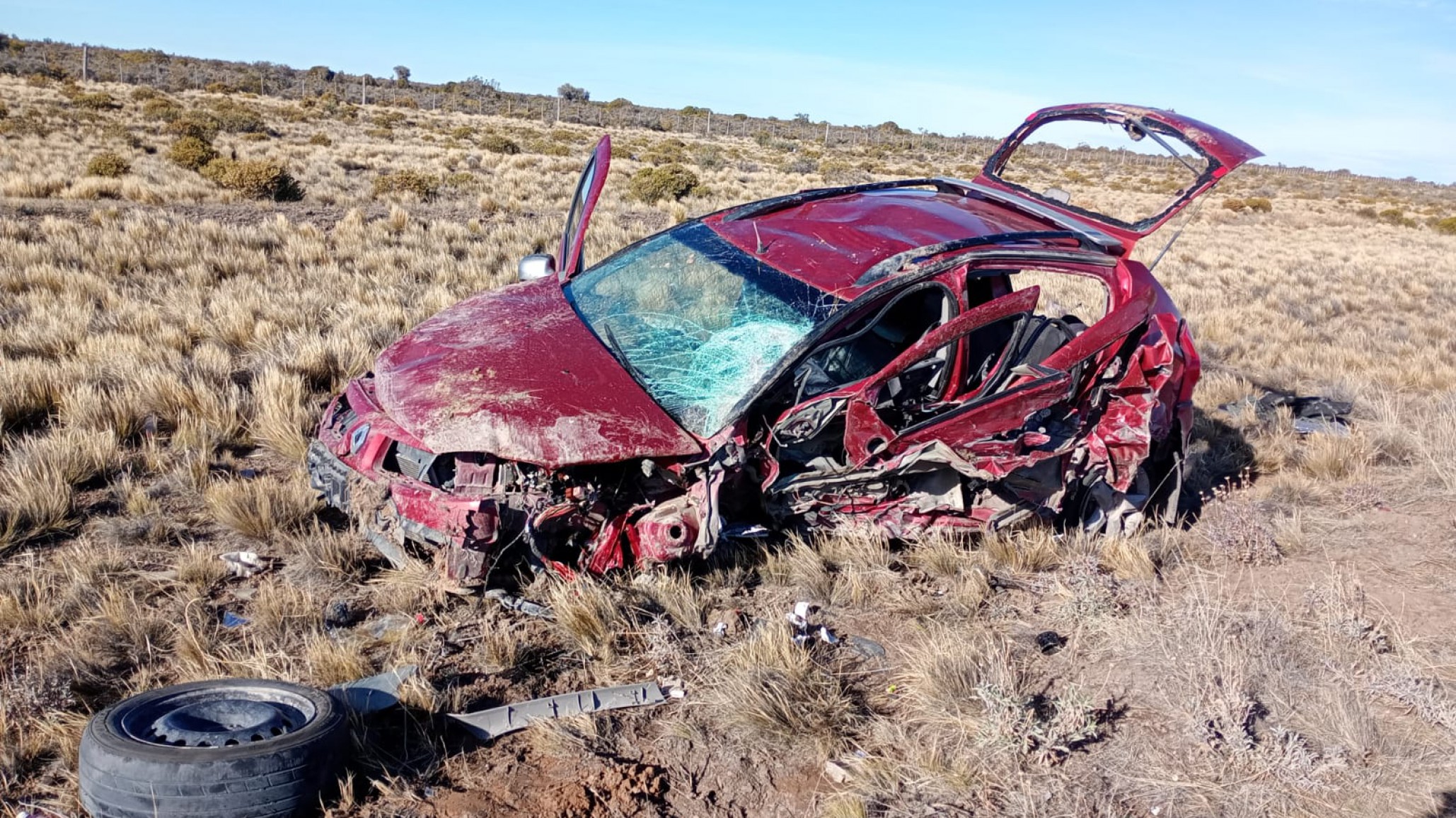 Se durmió al volante, cruzó de carril e impactó contra otro auto en Ruta 3