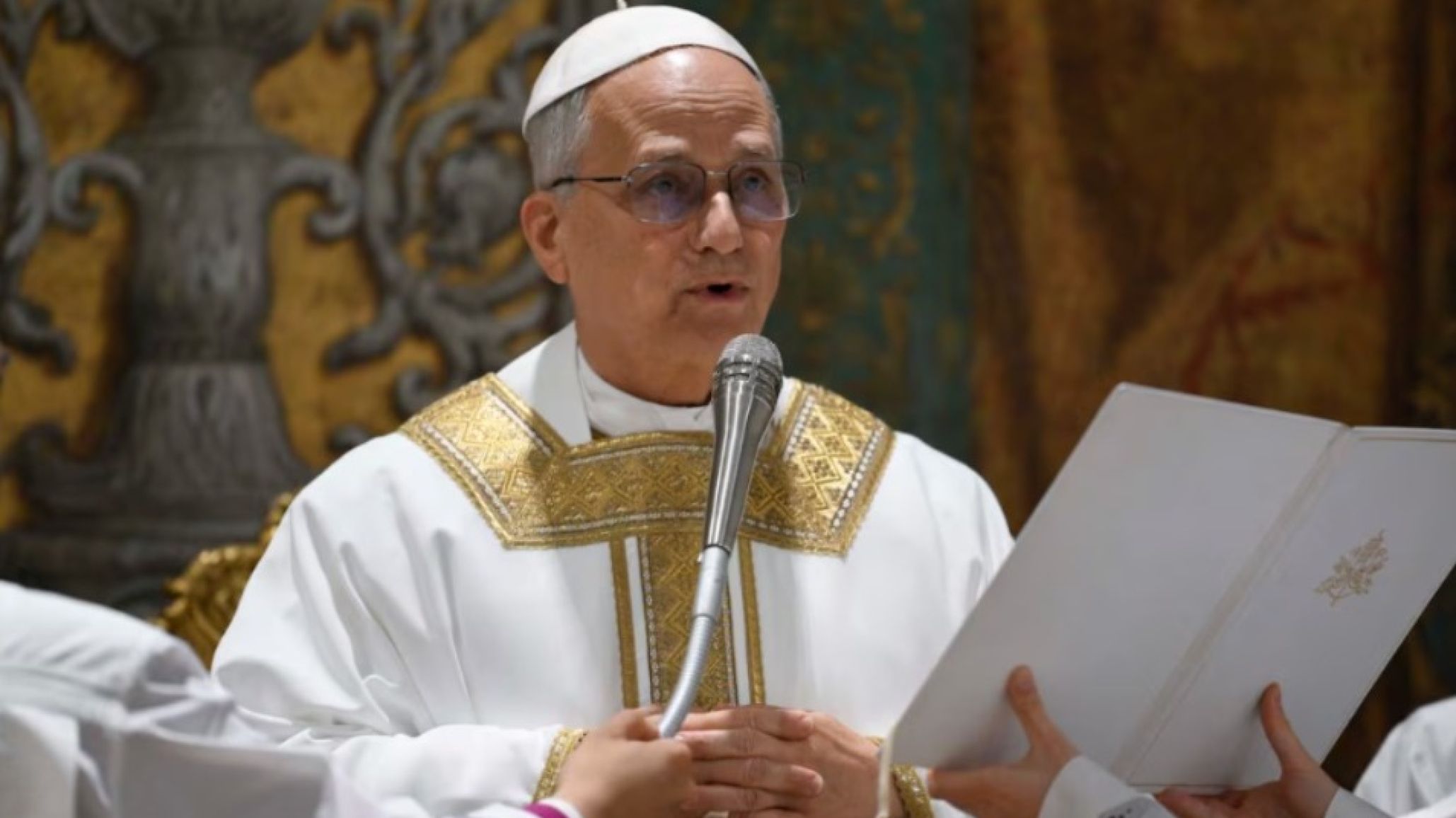 León XIV celebró su primera misa como Papa: "Dios me confía este tesoro para ser su fiel administrador"
