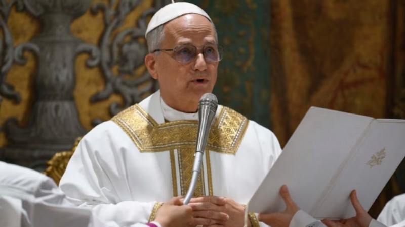 León XIV celebró su primera misa como Papa: "Dios me confía este tesoro para ser su fiel administrador"