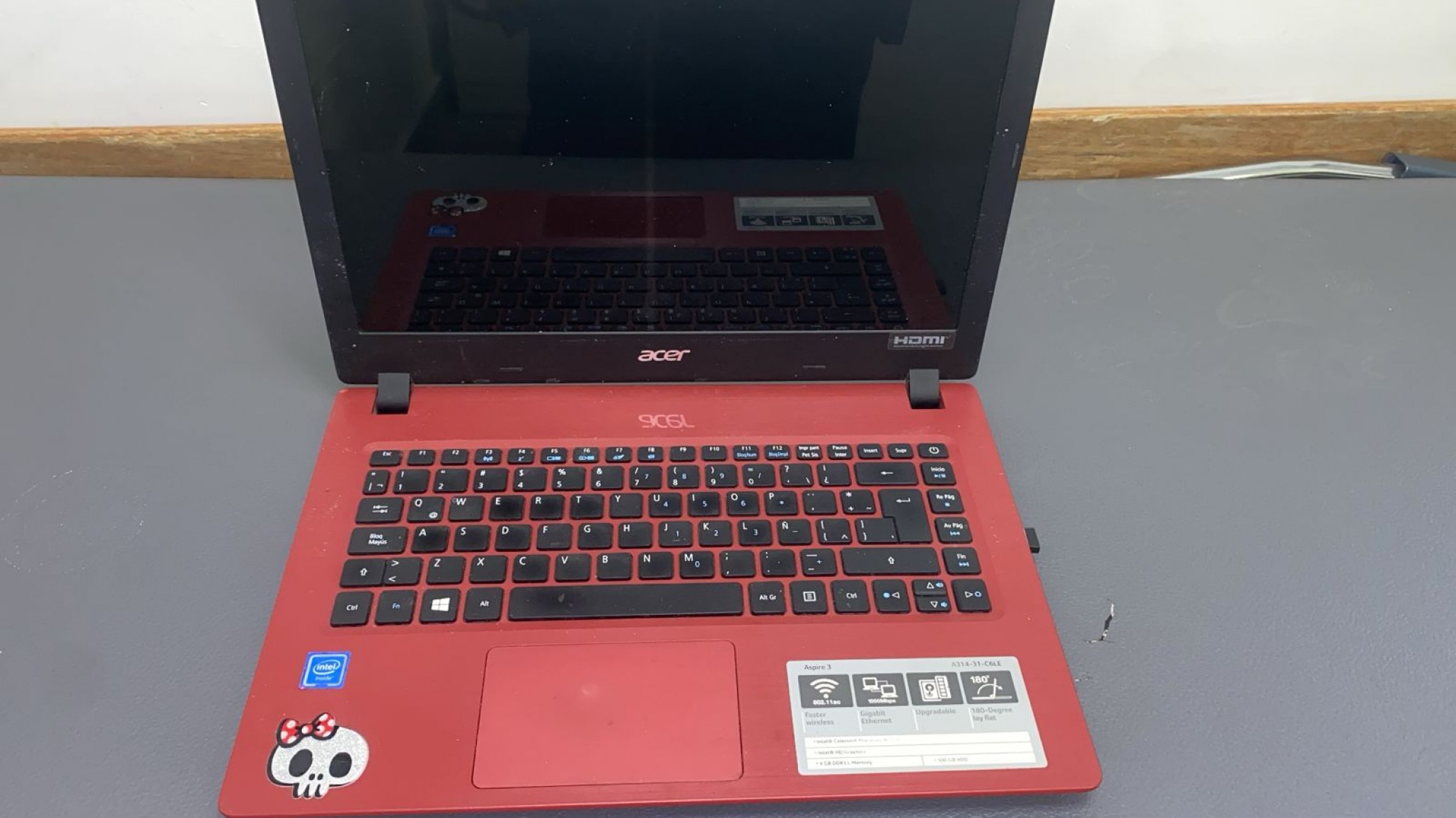 Se robó una computadora en el Hospital Regional y fue detenido