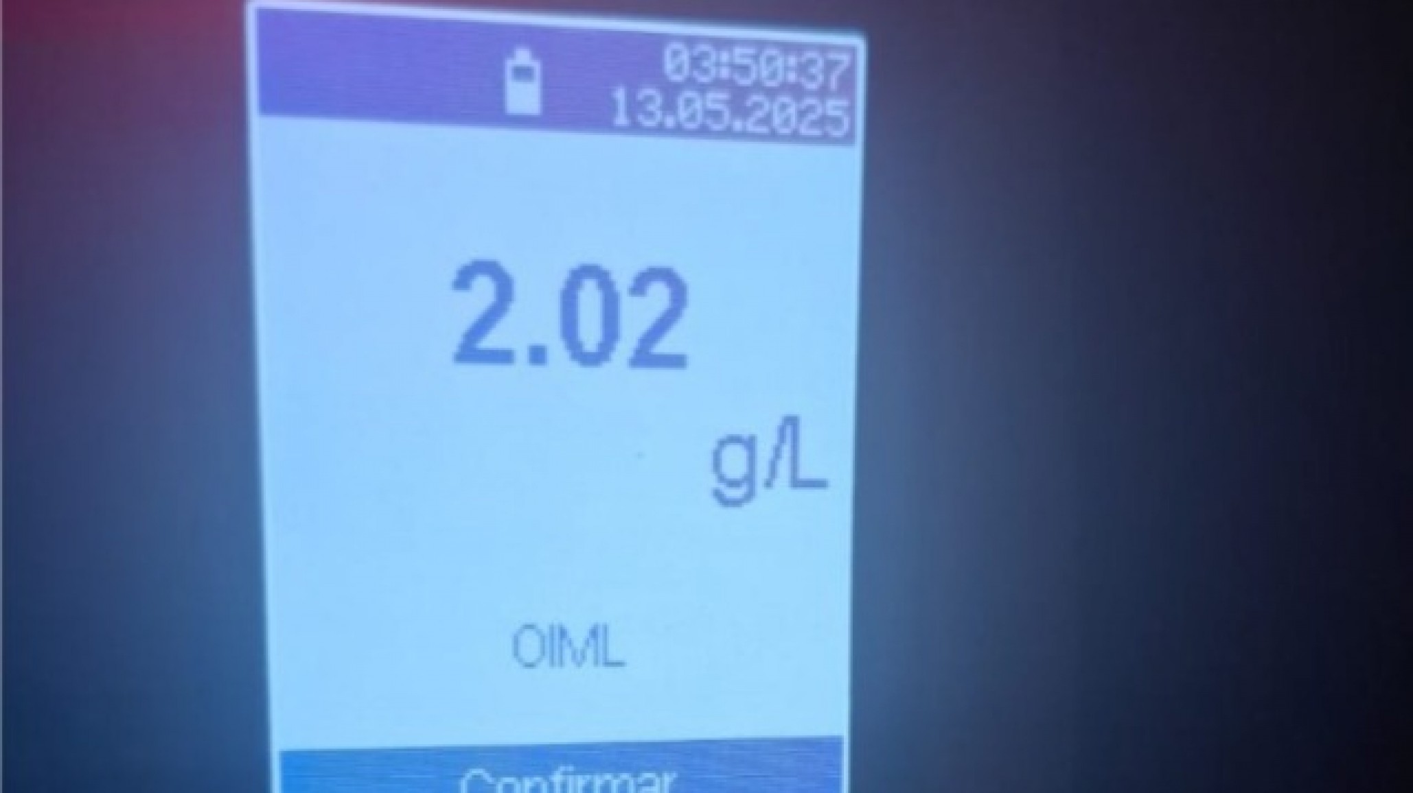 Manejaba con 2.02 de alcohol, chocó el alambrado de una casa y no tenía carnet