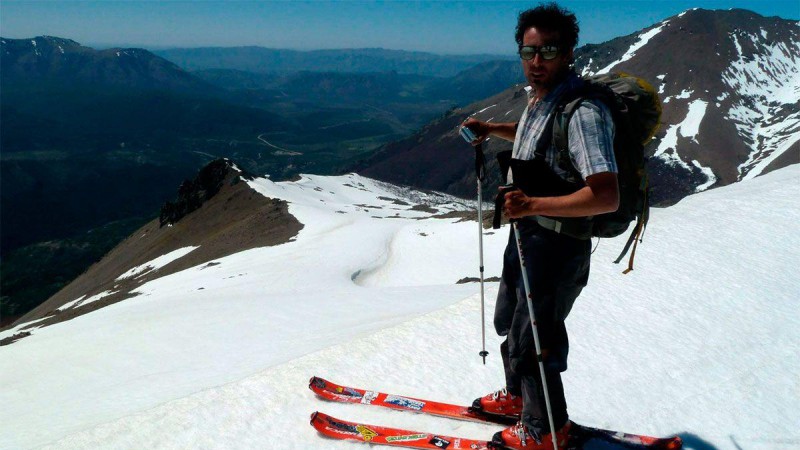 Un reconocido guía de montaña argentino murió tras caer mientras esquiaba en los Alpes franceses