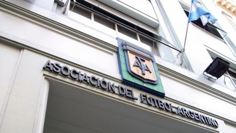 La AFA suspendió seis partidos de la Primera Nacional por el fuerte temporal en Buenos Aires