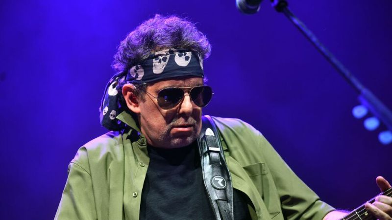 Andrés Calamaro defendió las corridas de toro en Colombia y se fue del escenario entre abucheos