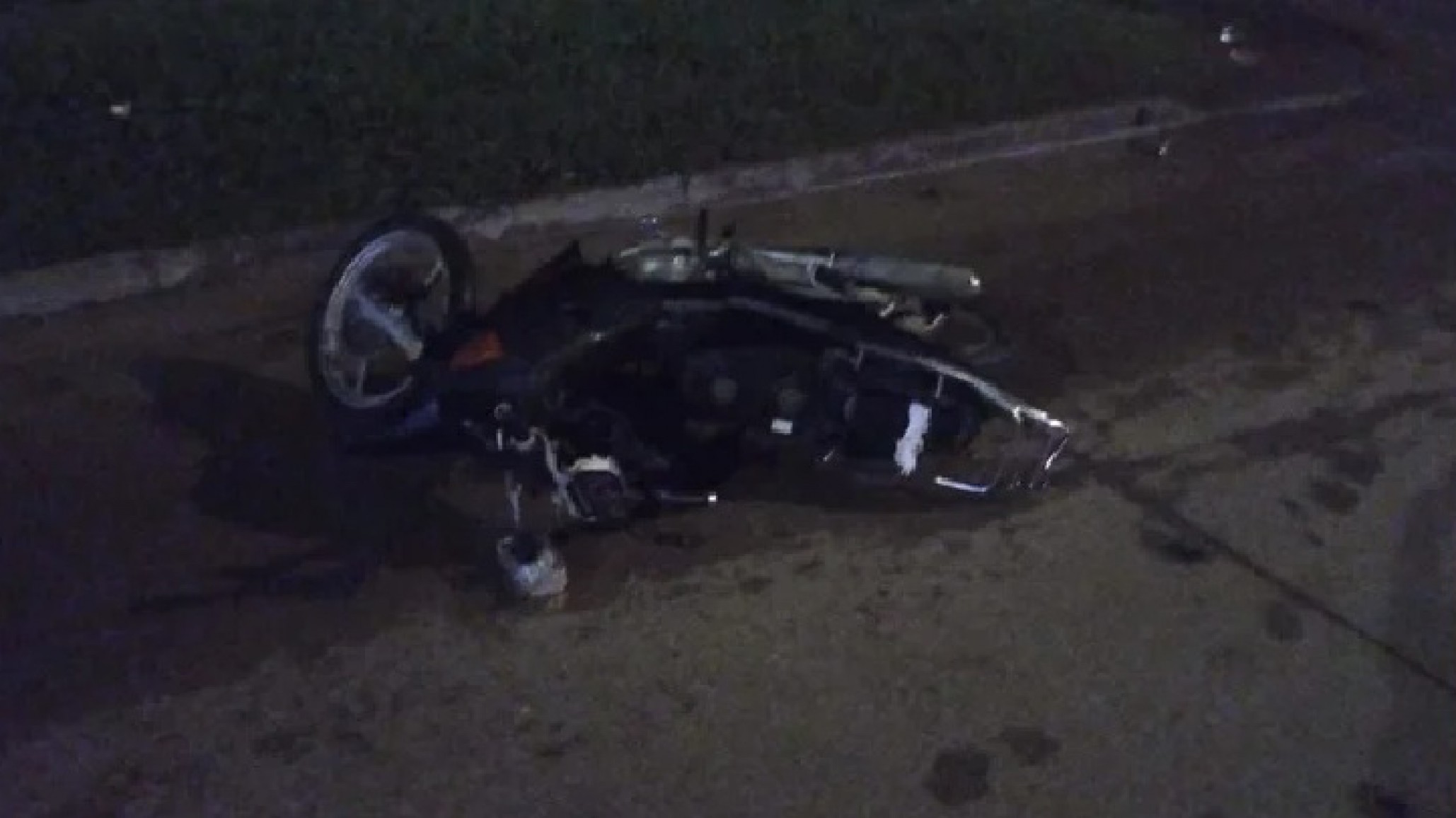 Doble homicidio y fuga en La Plata: una camioneta atropelló a tres hombres