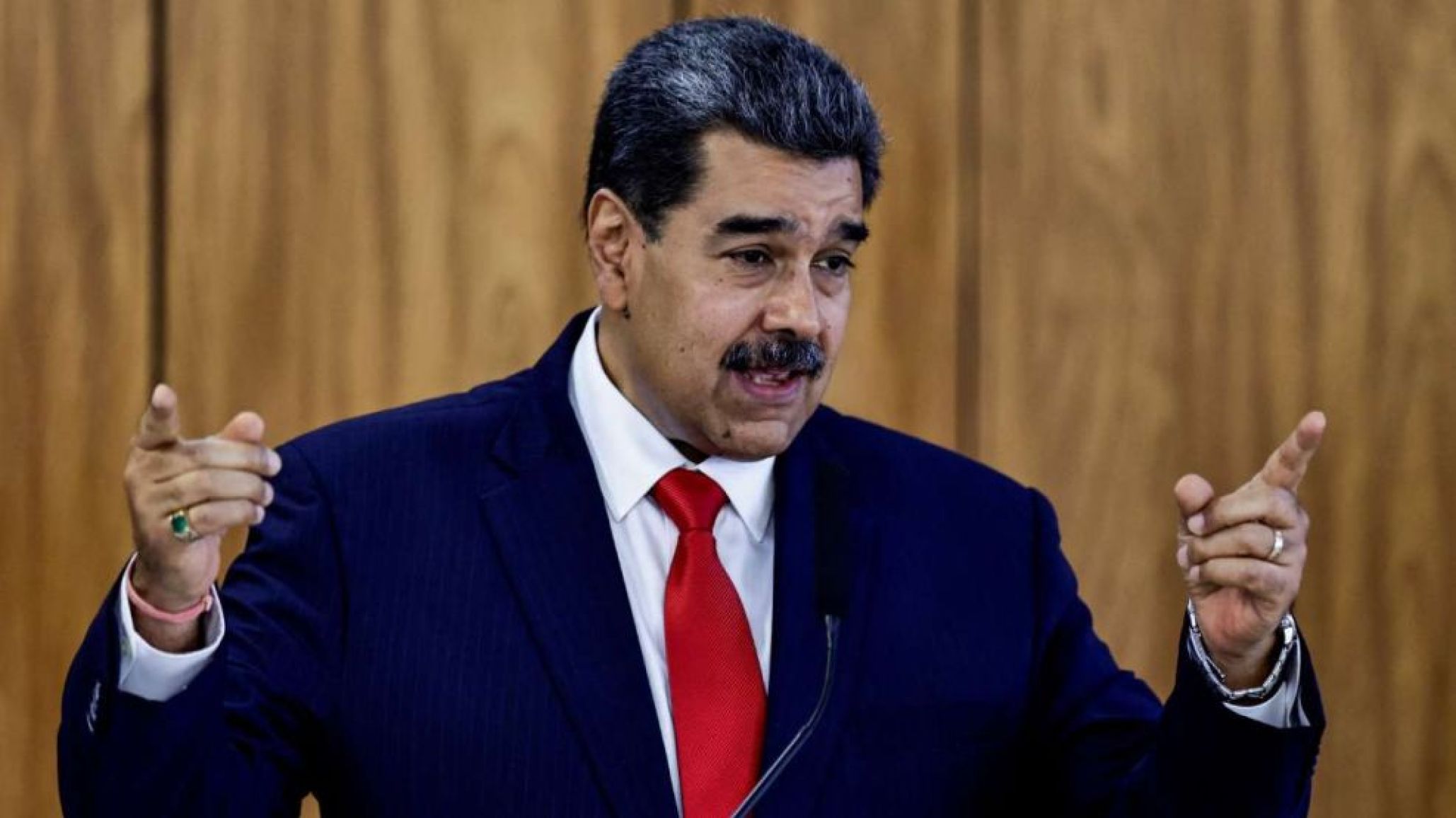 El régimen de Maduro detuvo a un argentino, un español y un búlgaro por "conspiración"