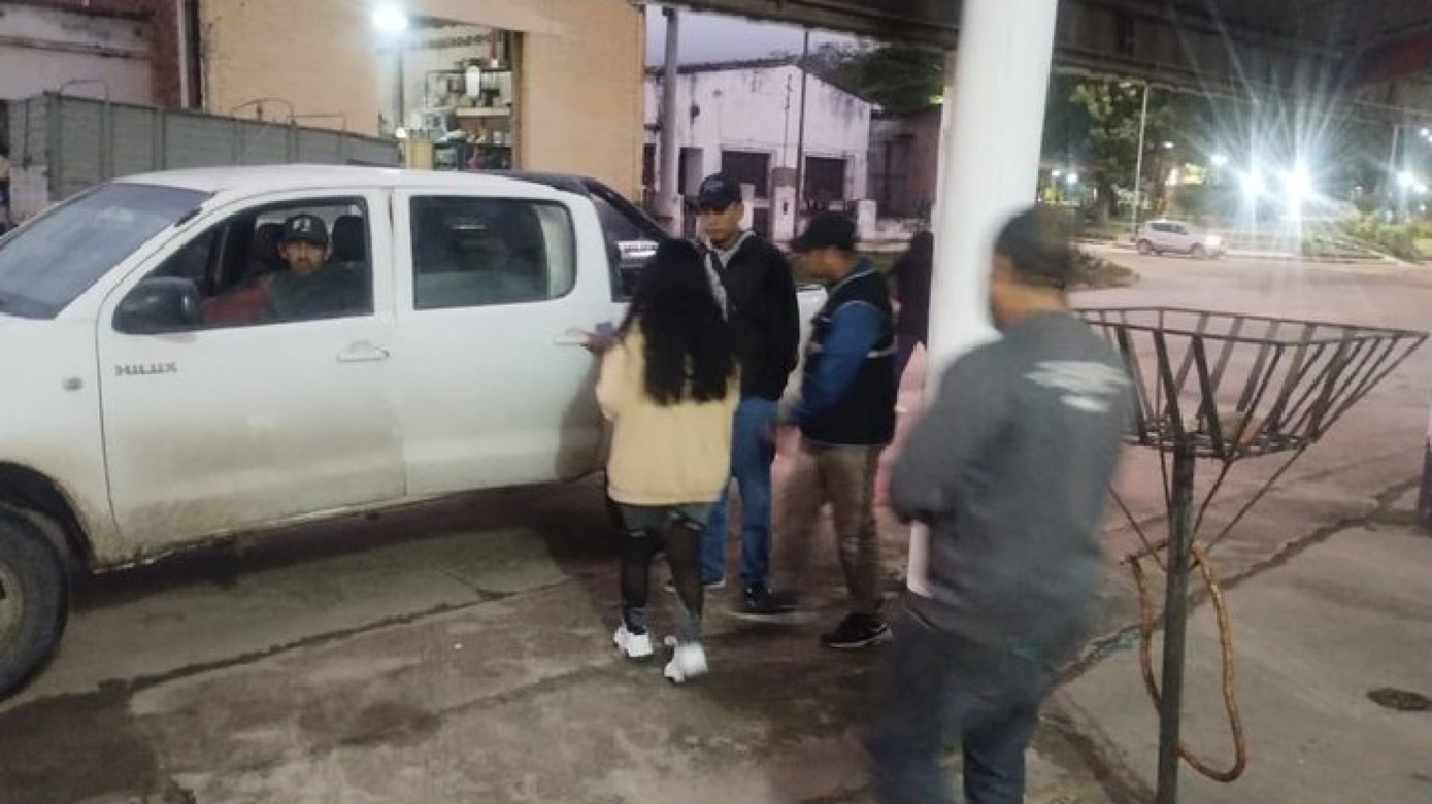 Desapareció en Salta y la buscaron en Comodoro: Fue hallada con vida y descubrieron que simuló su embarazo