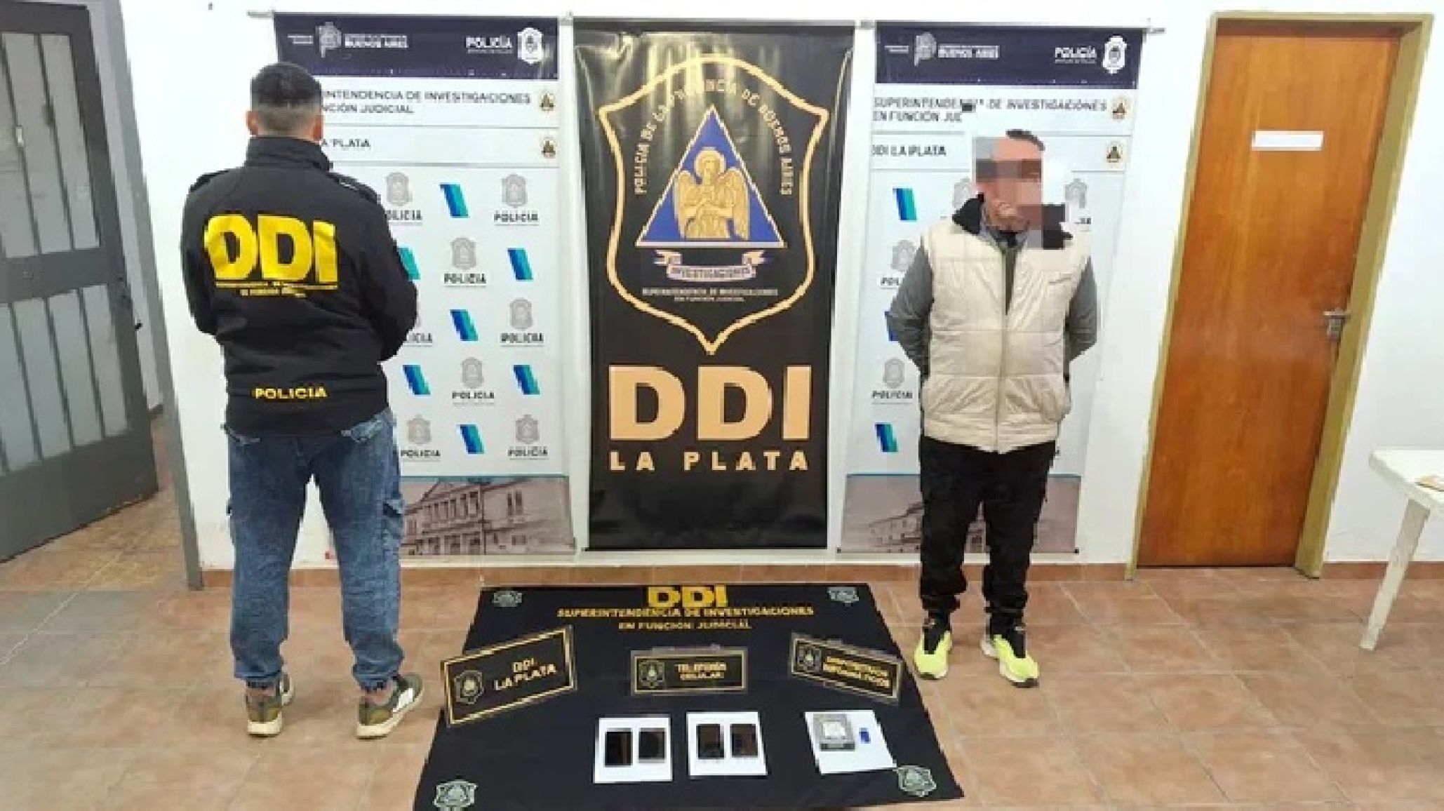 Detuvieron a un profesor de artes marciales por acosar virtualmente a una alumna de 11 años