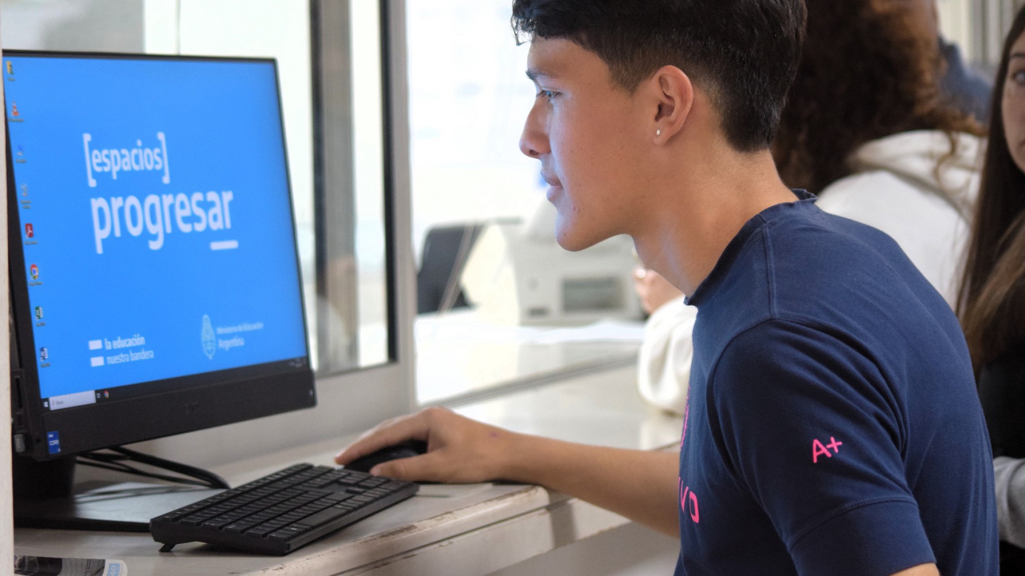 Medio millón de jóvenes fueron excluidos de la Beca Progresar