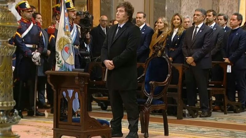 Tedeum del 25 de Mayo: Milei evitó saludar a Villarruel y Macri y el arzobispo pidió jubilaciones dignas