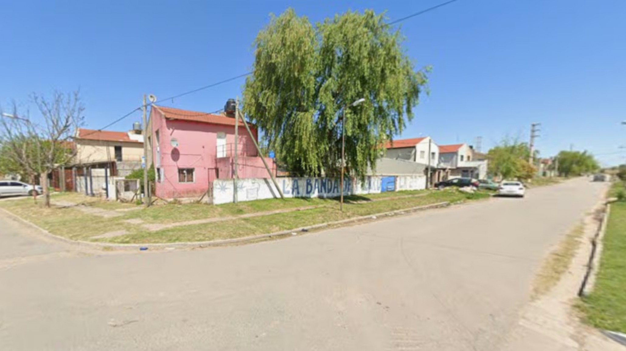 Un hombre fue acusado de abusar de su sobrina de 6 años y le disparó al papá de la nena: permanece prófugo