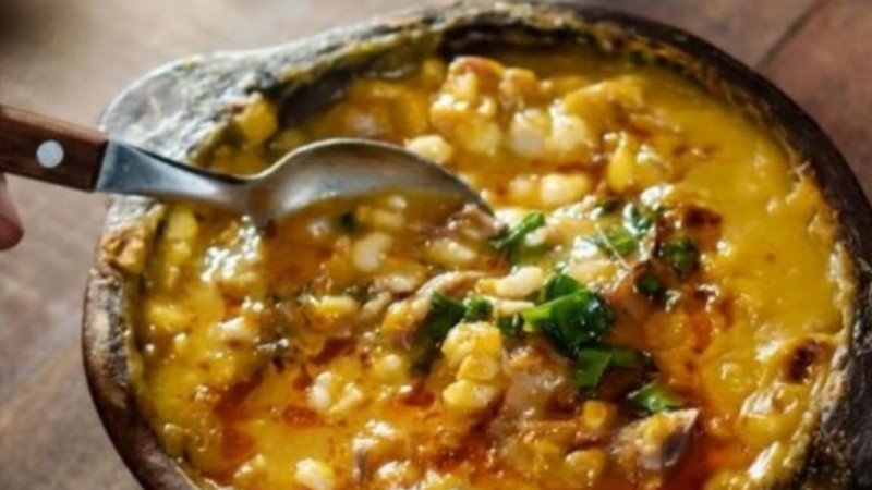 Más de 65 personas intoxicadas tras comer locro en un acto oficial