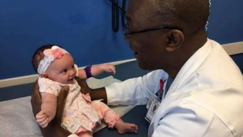 La increíble historia de una beba que nació dos veces