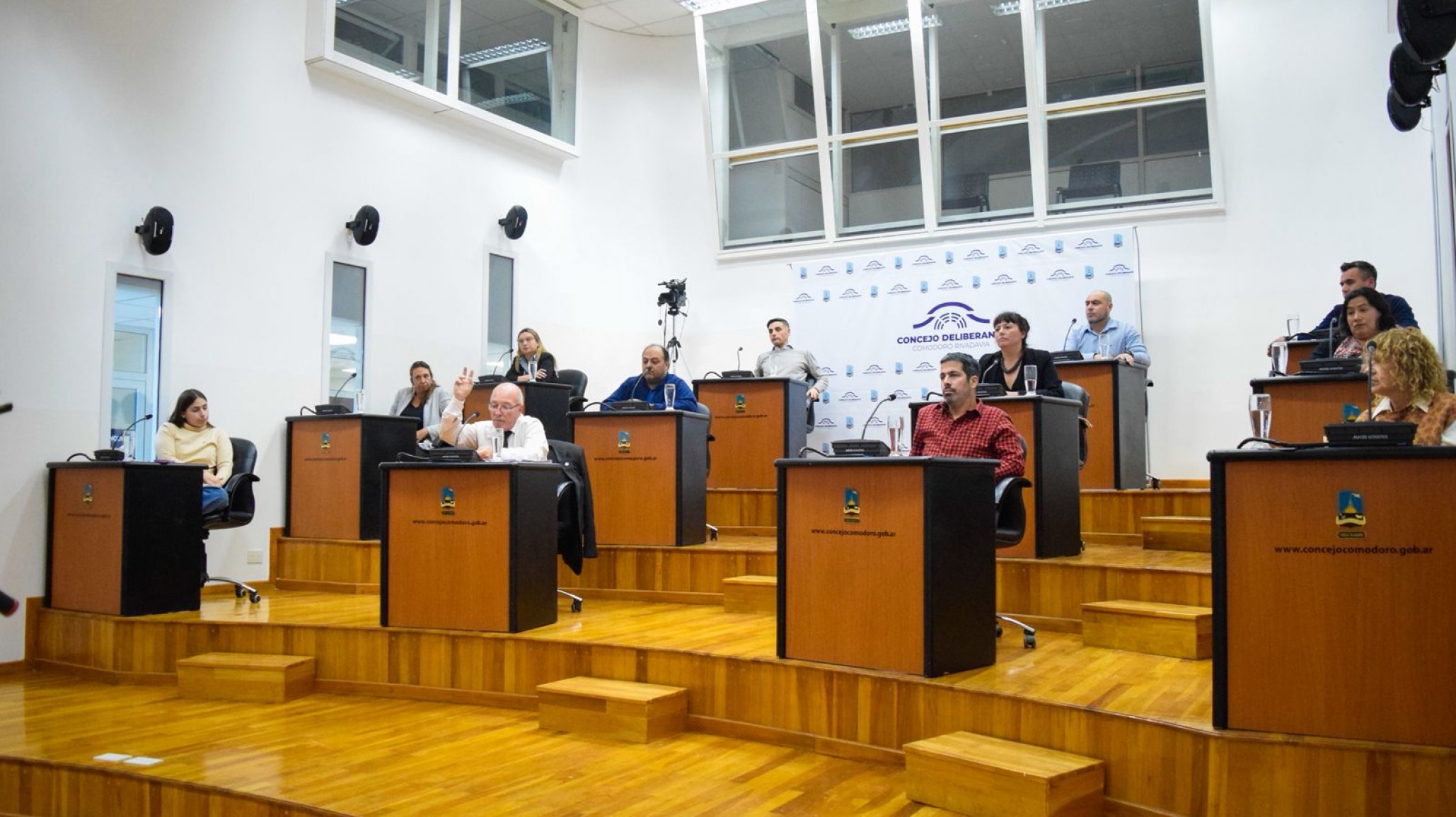 Ruido político: el mal manejo del Ejecutivo con la prórroga desató la furia en el Concejo