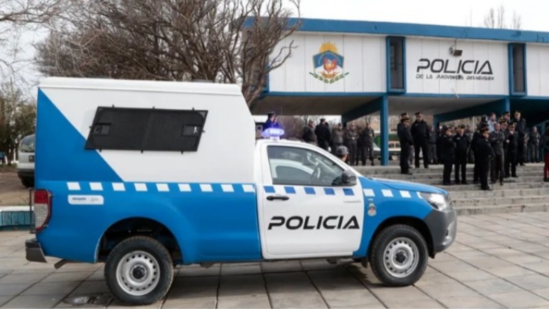 Hallaron a un hombre sin vida en una plaza céntrica: investigan las causas