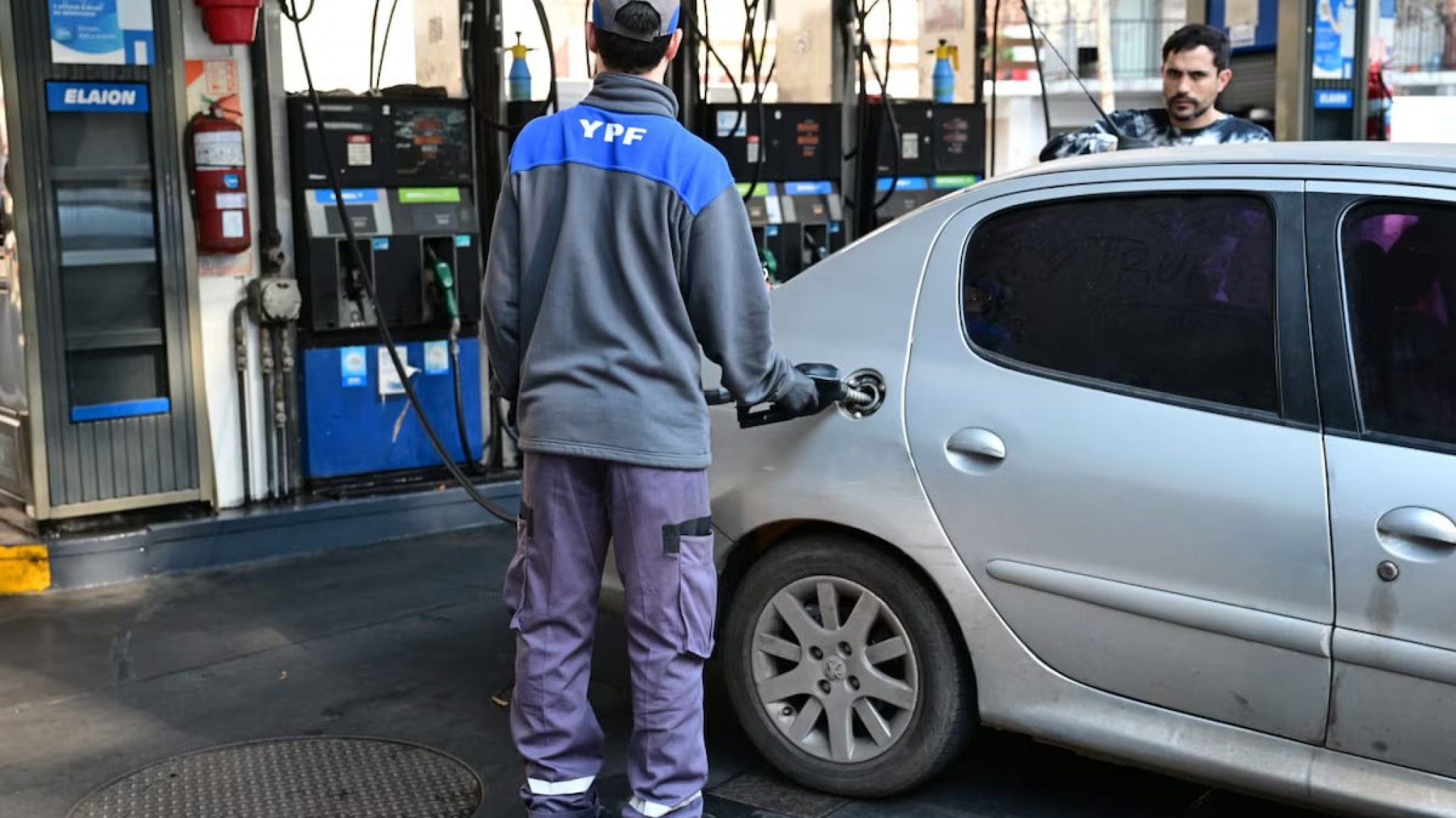 YPF lanzará precios diferenciales por la madrugada desde el 23 de junio