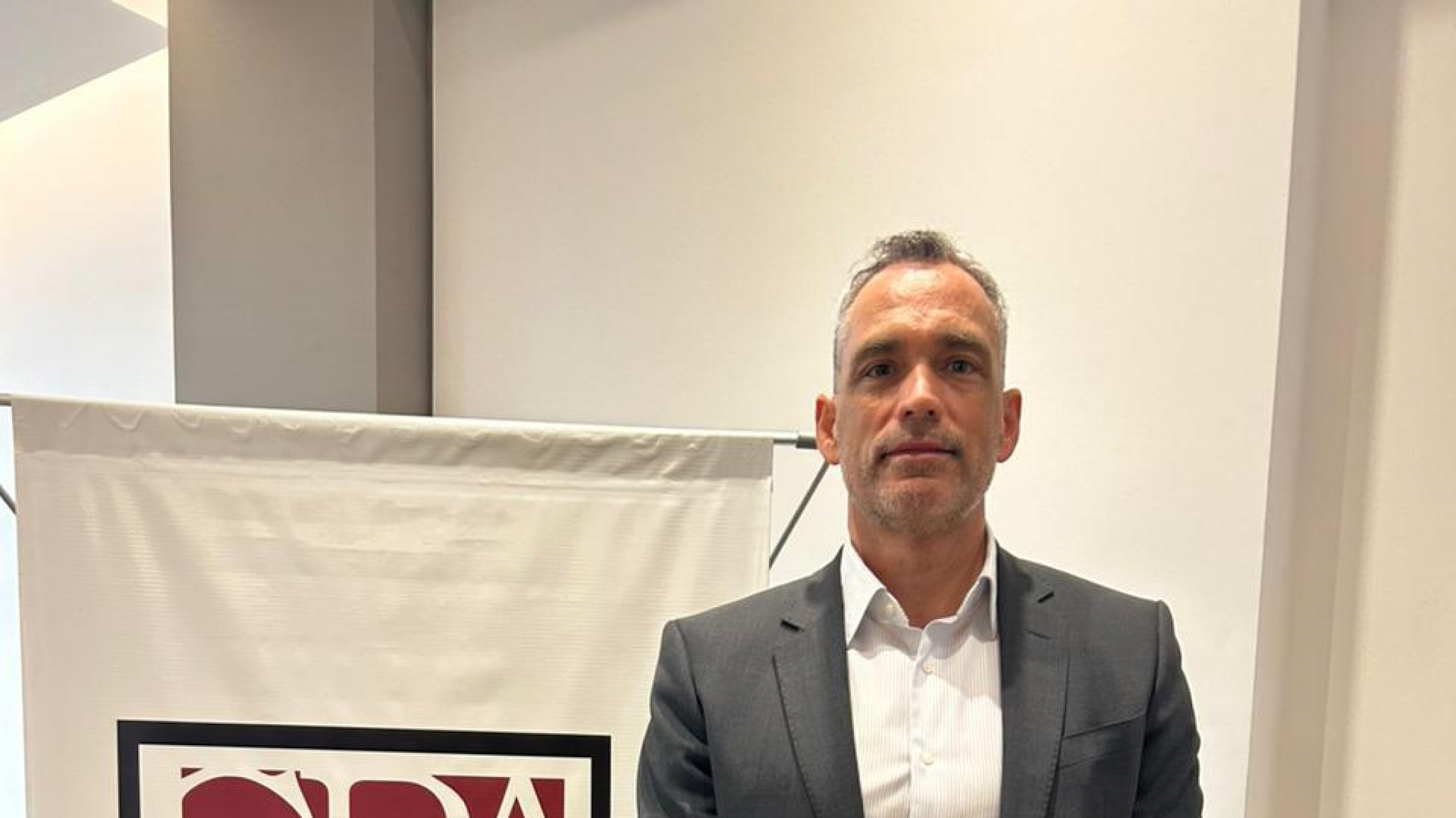 El Colegio de Abogados, representado por Pedro Ferreira, también apuntó contra los ministros del STJ