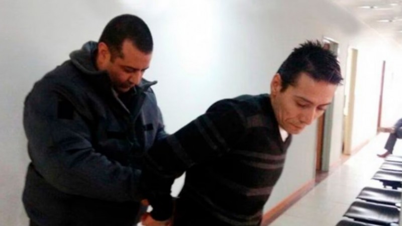 Le otorgaron salidas transitorias a un hombre que violó y mató a un nene de 3 años