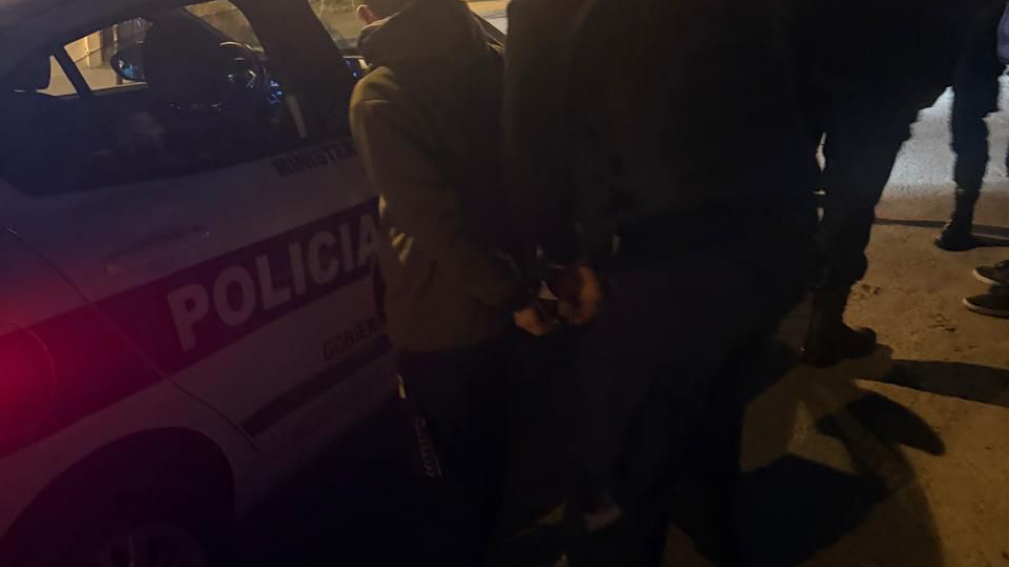 Lo buscaba la justicia de Madryn: lo atraparon en plena calle en Comodoro