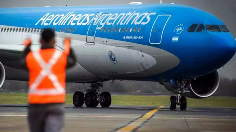 El paro de Aerolíneas Argentinas afectará a más de 6.000 pasajeros