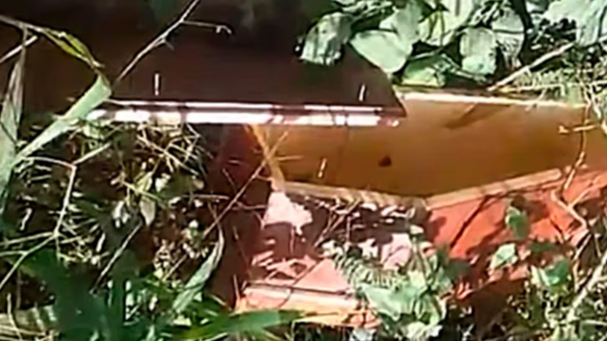 Macabro hallazgo en Salta: Un ataúd de bebé vacío apareció frente a una escuela