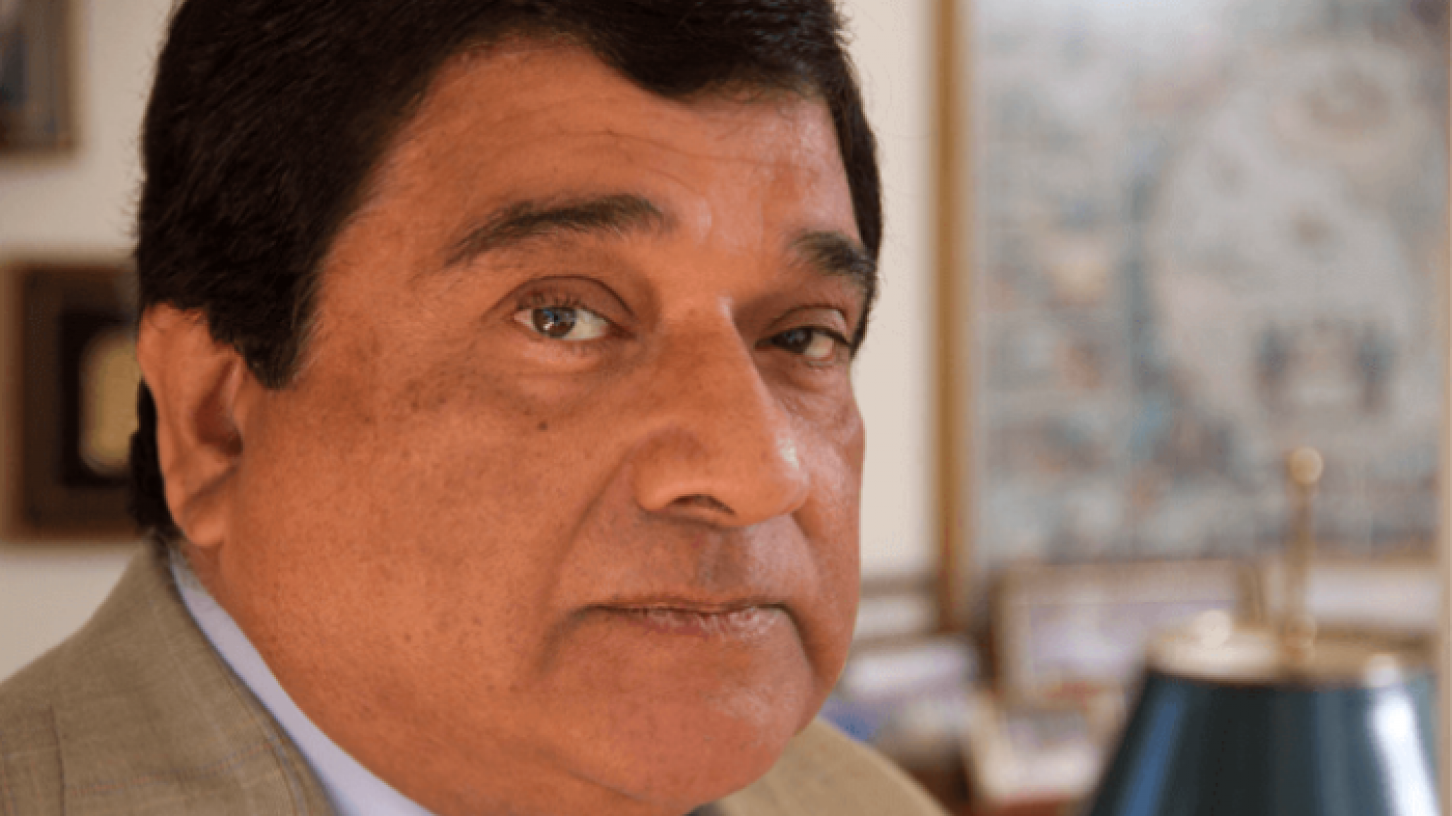 El dirigente José González advirtió que no se ve acompañando a Béliz para diputado nacional