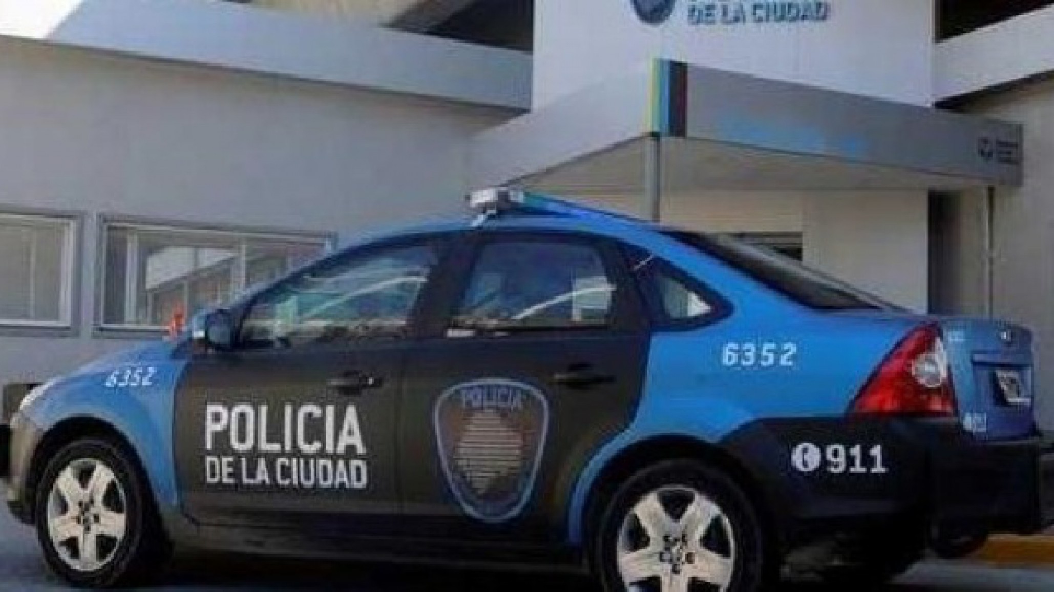 Conmoción en La Plata: Joven de 22 años apuñaló a su mamá y asesinó a un hombre