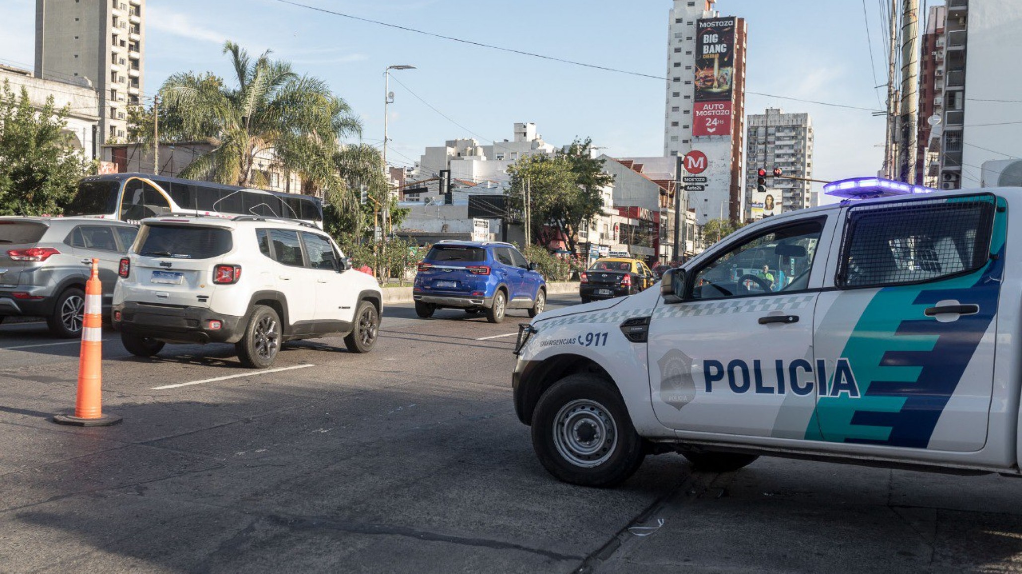 Horror en Lanús: un joven apuñala y balea a su madre y asesina a un hombre