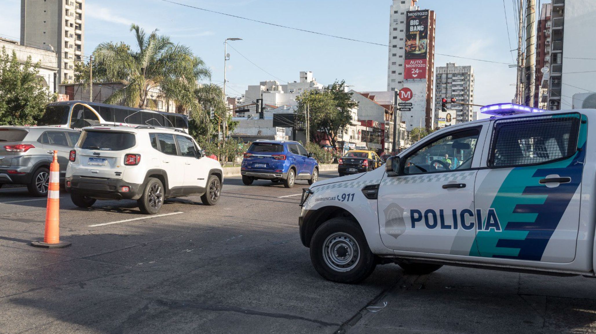 Horror en Lanús: un joven apuñala y balea a su madre y asesina a un hombre