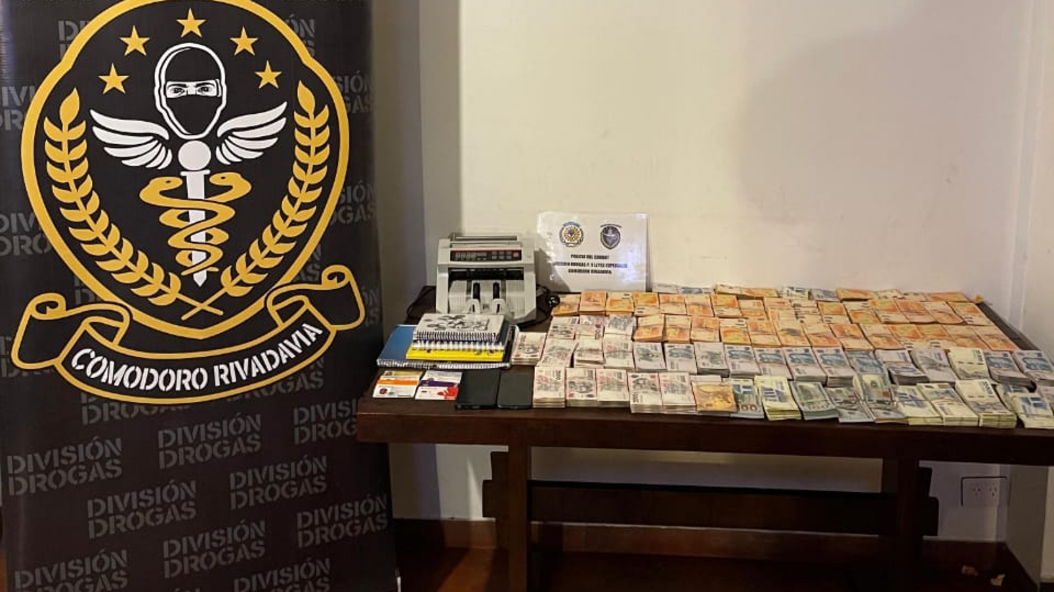 Desbarataron una banda que estafaba con identidades falsas en varias provincias