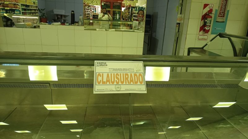 Multas y clausuras en supermercados chinos de Comodoro