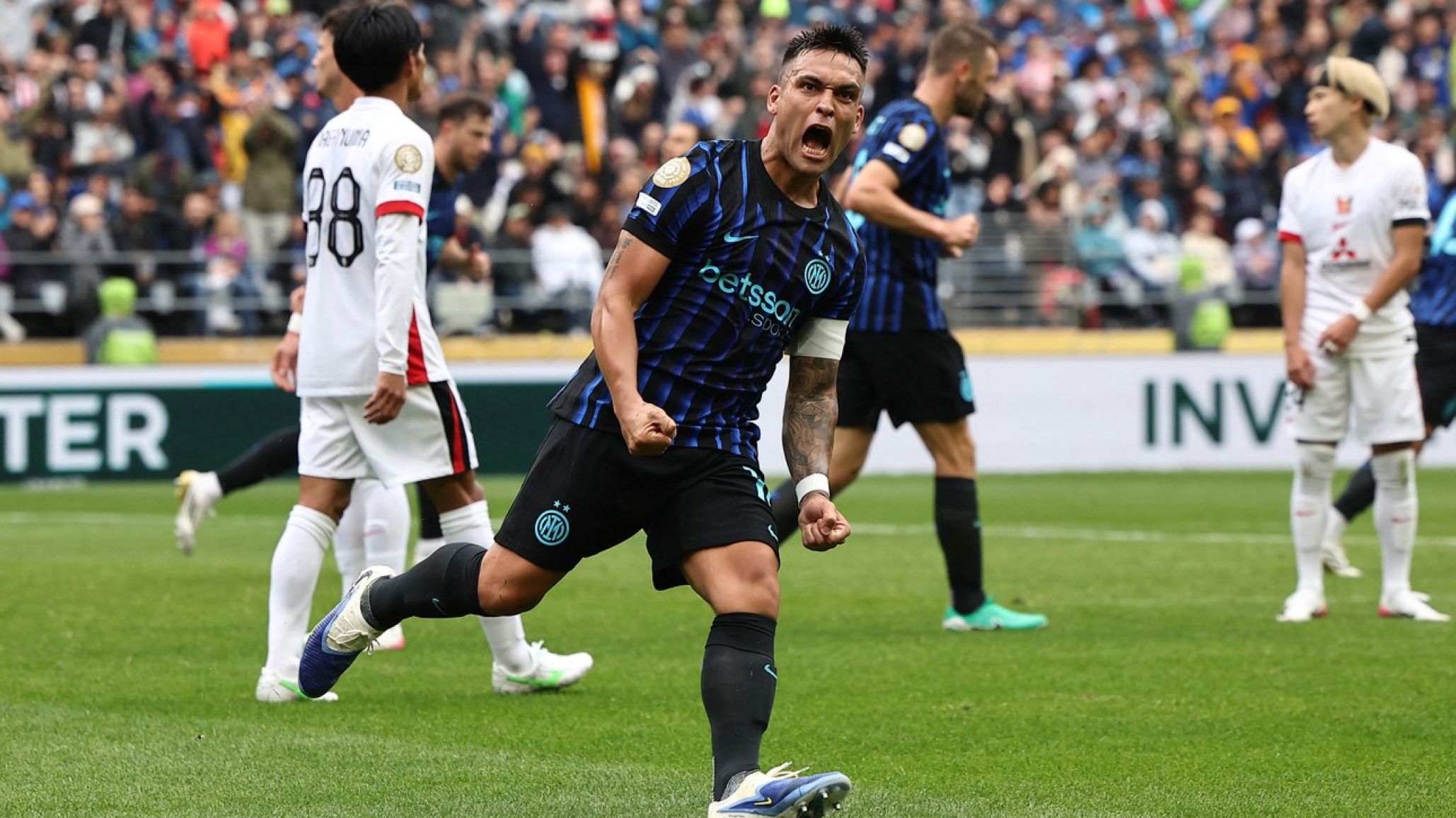 Con goles de Lautaro y Carboni, Inter venció a Urawa y complica a River en el Mundial de Clubes