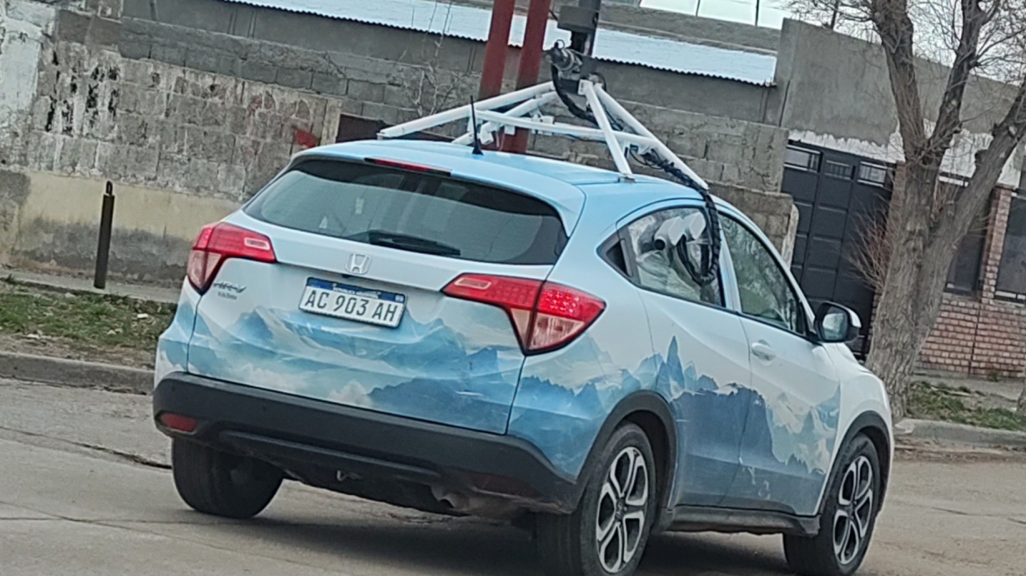 El auto de Google Street View volvió a recorrer Pico Truncado tras casi una década