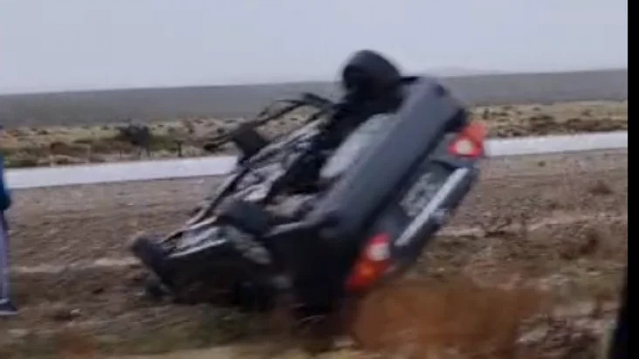 Habilitaron la Ruta 3 con extrema precaución tras el vuelco de dos autos
