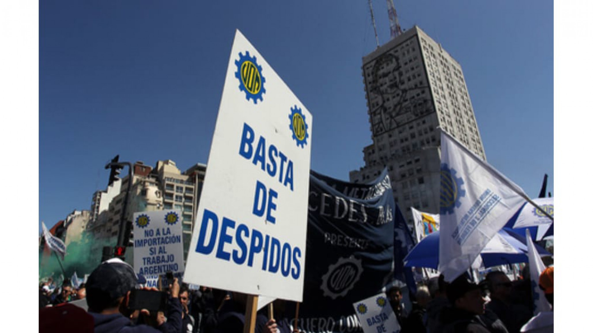 El Gobierno reglamentó un sistema para que los trabajadores se paguen su propio despido