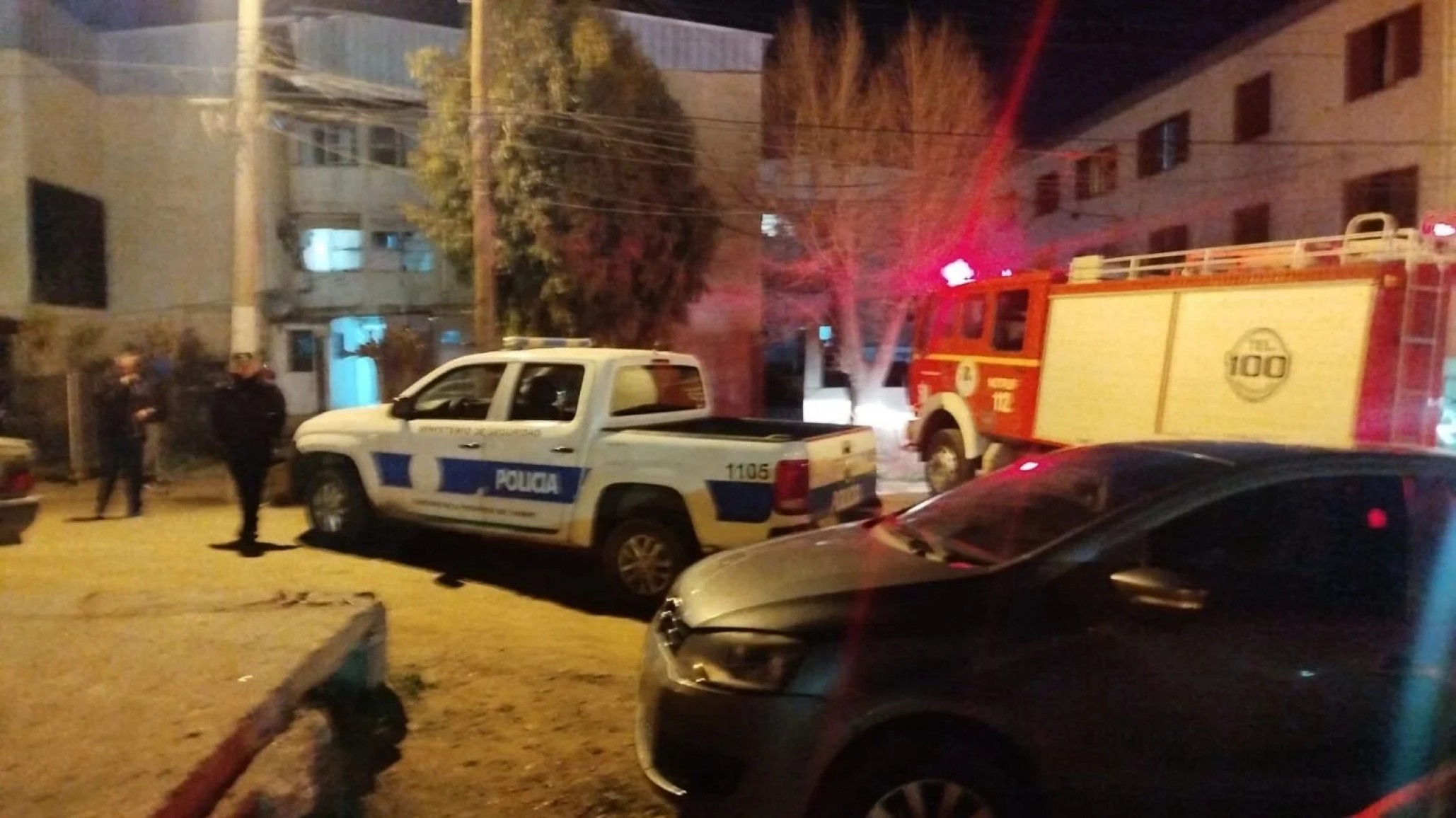 Principio de incendio en dos departamentos de las 1008: intervinieron los bomberos