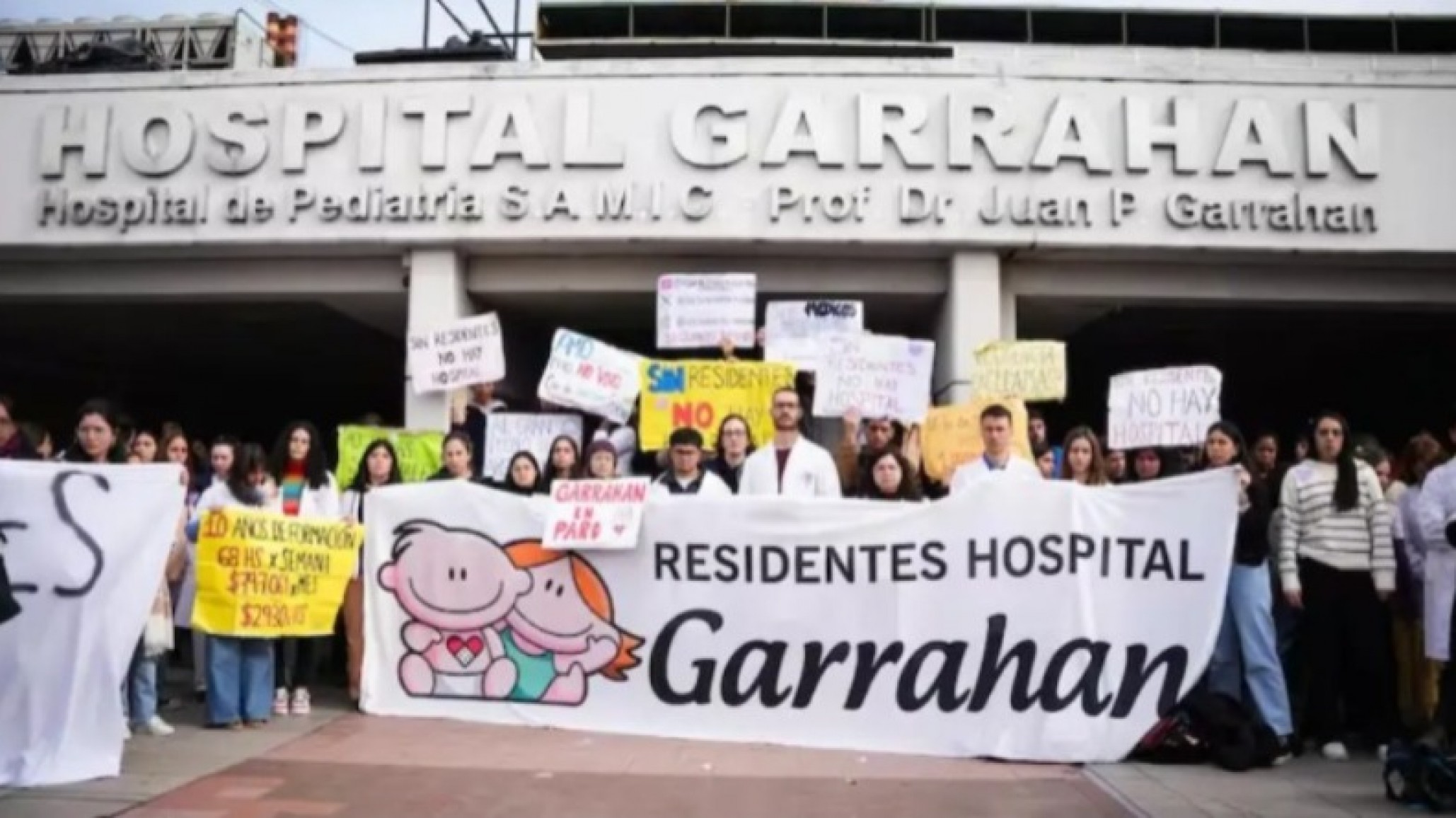 El gobierno agrava la crisis del Garrahan: se eliminan las residencias en pediatría después de 60 años