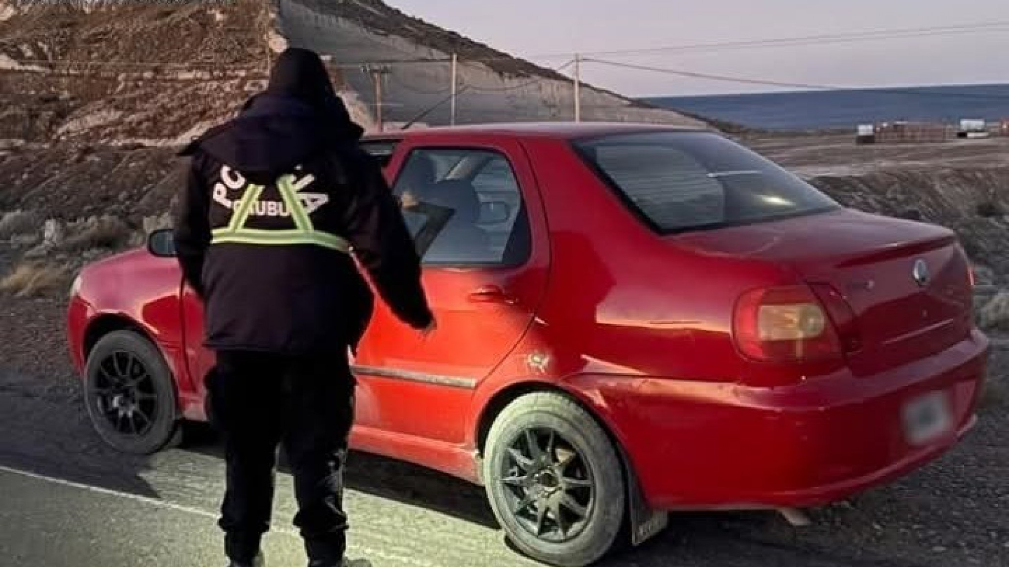 Conducía con pedido de captura y lo detuvieron en un control